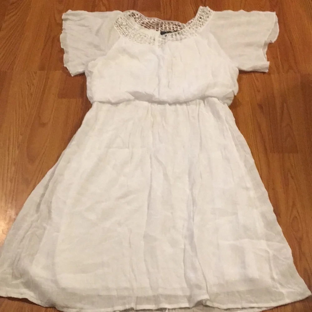 Mlle Gabrielle White Dress size large (K)